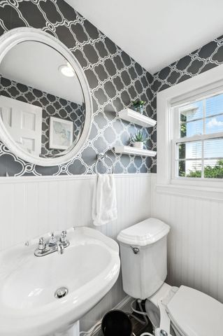 40 Courtland Street, Nashua, NH 03064