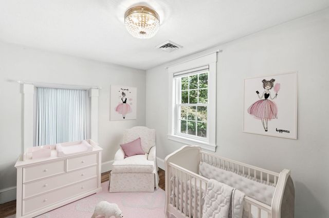 40 Courtland Street, Nashua, NH 03064