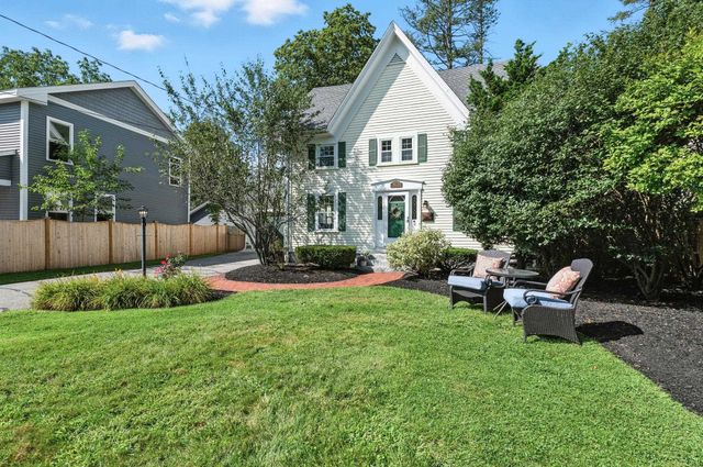 40 Courtland Street, Nashua, NH 03064