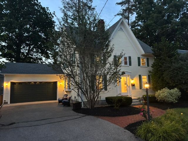 40 Courtland Street, Nashua, NH 03064