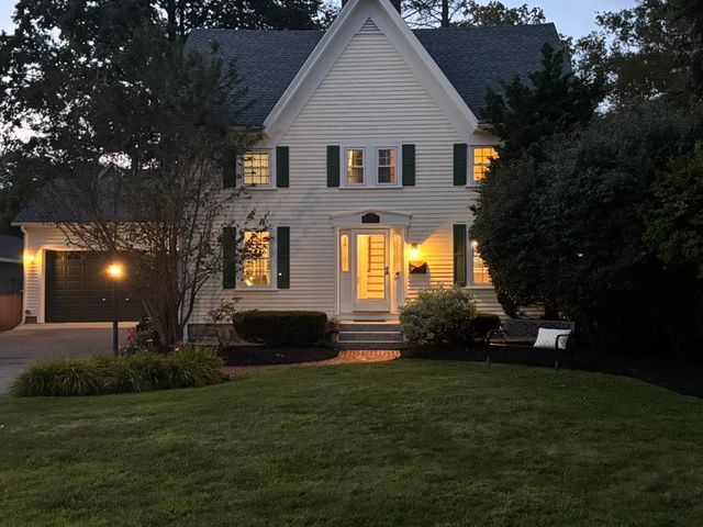 40 Courtland Street, Nashua, NH 03064