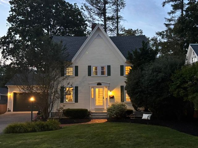 40 Courtland Street, Nashua, NH 03064