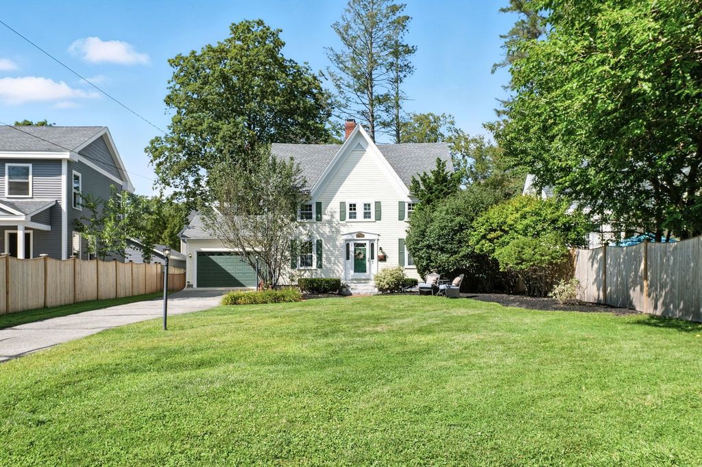 40 Courtland Street, Nashua, NH 03064