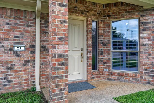 21 Woodland Dr., Longview, TX 75605