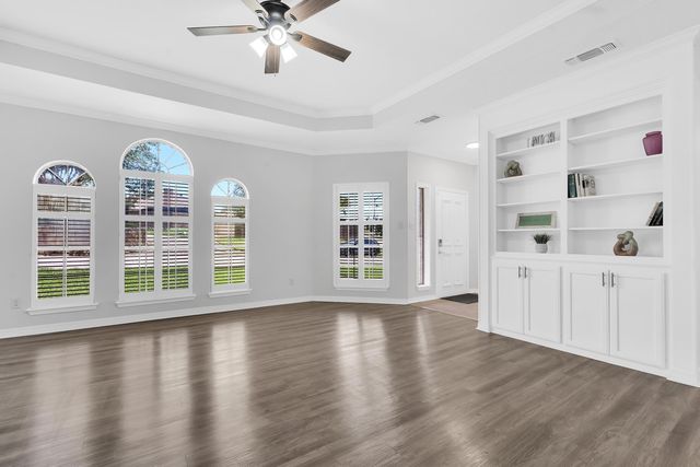 21 Woodland Dr., Longview, TX 75605
