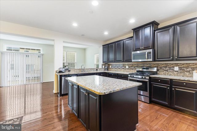 25707 BISHOP GROVE TER, Aldie, VA 20105
