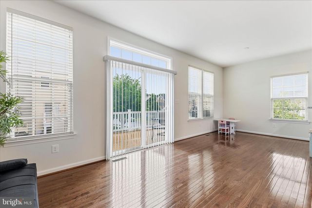 25707 BISHOP GROVE TER, Aldie, VA 20105