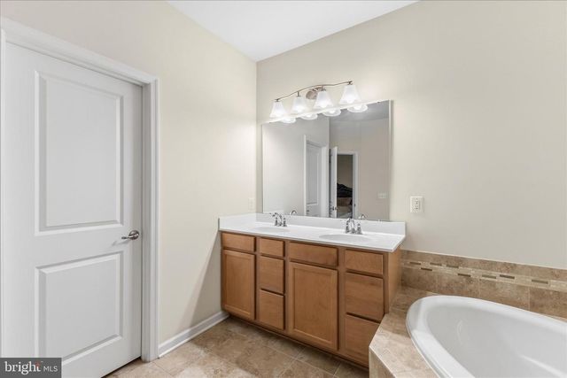 25707 BISHOP GROVE TER, Aldie, VA 20105