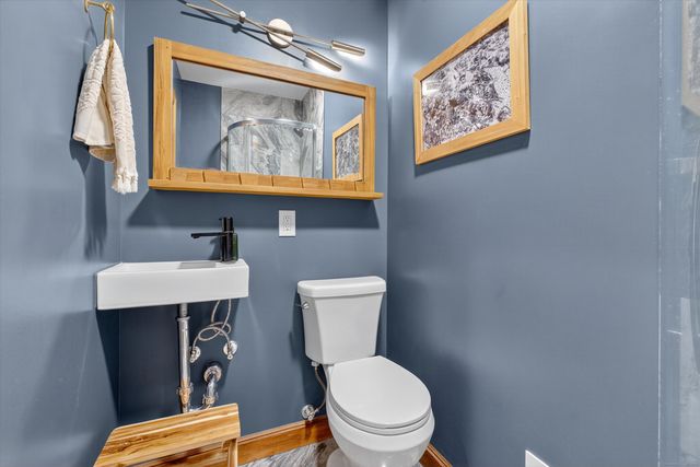 35 Poverty Hollow Road, Newtown, CT 06470