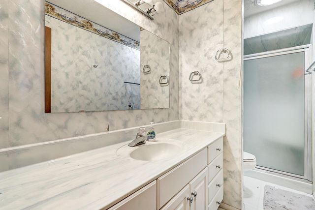 7716 Northridge Avenue NE, Albuquerque, NM 87109