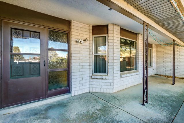 7716 Northridge Avenue NE, Albuquerque, NM 87109