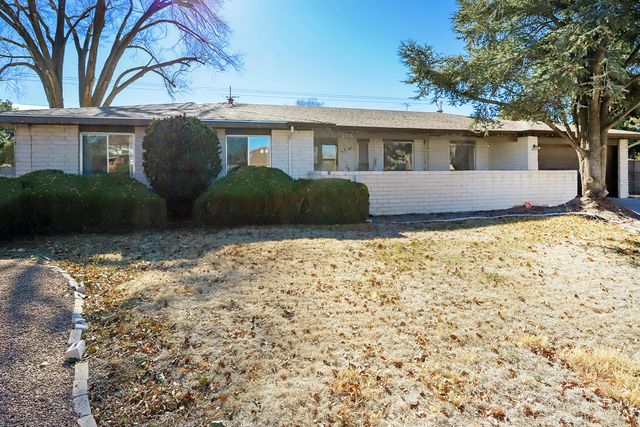 7716 Northridge Avenue NE, Albuquerque, NM 87109