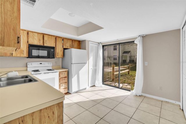 12064 TIFT CIRCLE, Orlando, FL 32826