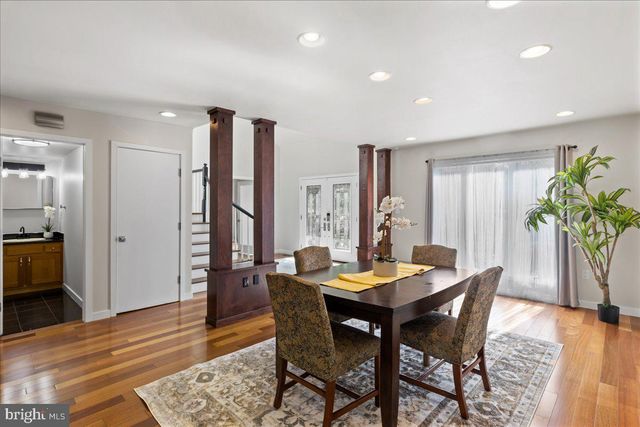 2 POLLAK COURT, Cranbury, NJ 08512