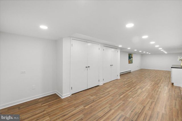 2 POLLAK COURT, Cranbury, NJ 08512