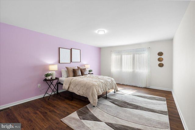 2 POLLAK COURT, Cranbury, NJ 08512