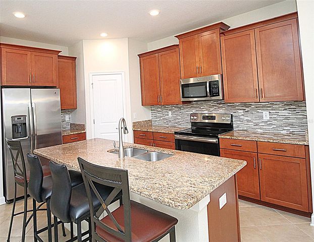 3752 QUAINT LANE, Clermont, FL 34711