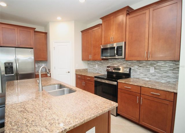 3752 QUAINT LANE, Clermont, FL 34711