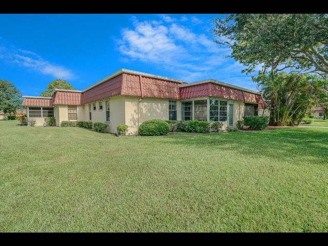 701 Laconia Circle B, Lake Worth, FL 33467