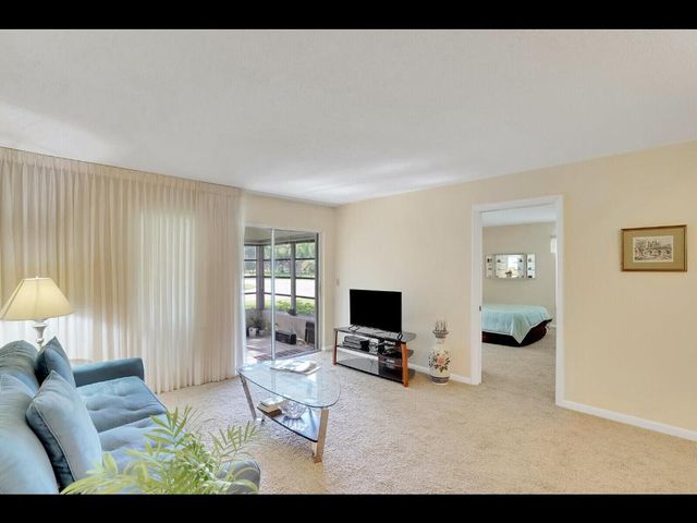 701 Laconia Circle B, Lake Worth, FL 33467
