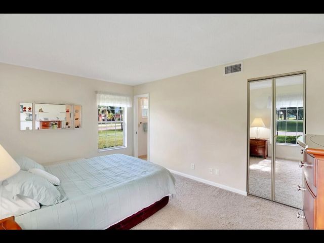 701 Laconia Circle B, Lake Worth, FL 33467