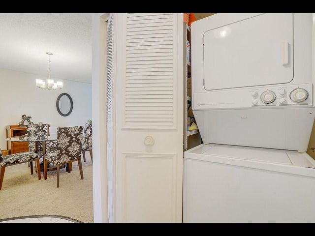 701 Laconia Circle B, Lake Worth, FL 33467