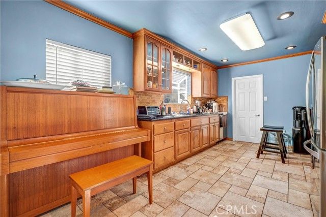 4816 Stratford, Los Angeles, CA 90042