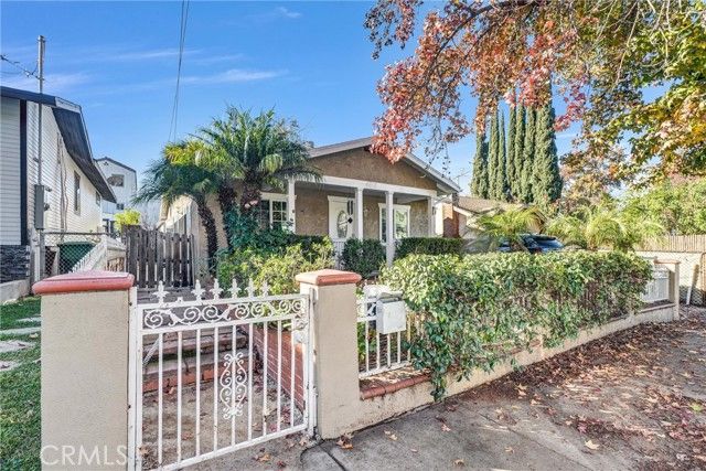 4816 Stratford, Los Angeles, CA 90042