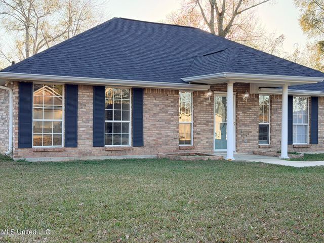 103 Greenbriar Lane, Carriere, MS 39426