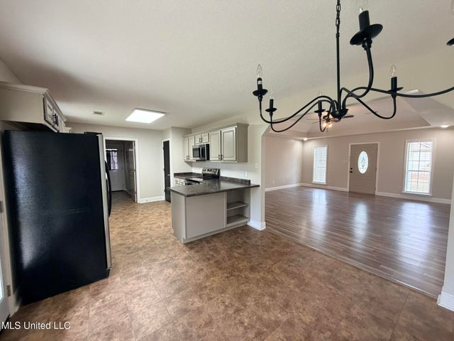 103 Greenbriar Lane, Carriere, MS 39426