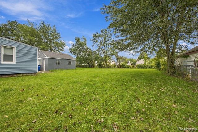 11420 Maxwell Avenue, Warren, MI 48089