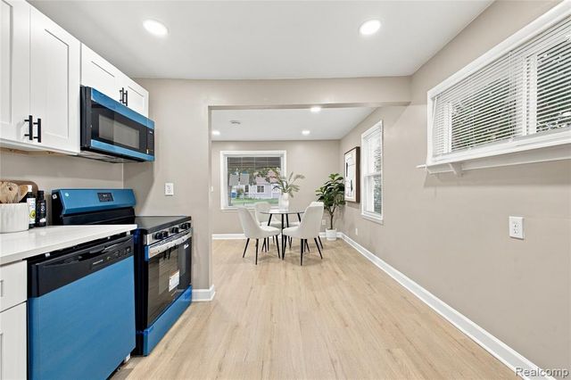 11420 Maxwell Avenue, Warren, MI 48089