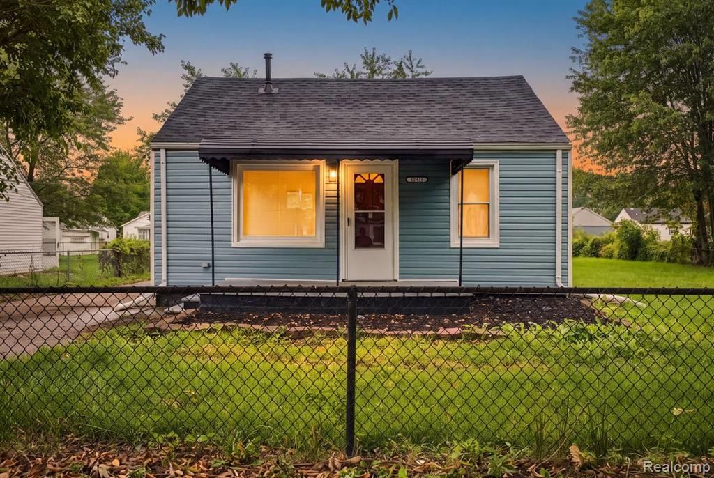 11420 Maxwell Avenue, Warren, MI 48089