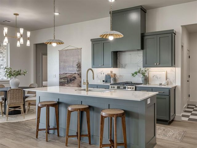 16033 Navarra Way, Oklahoma City, OK 73170