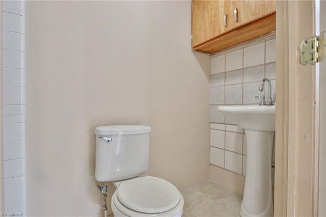 2036 1St SW Avenue, Hickory, NC 28602