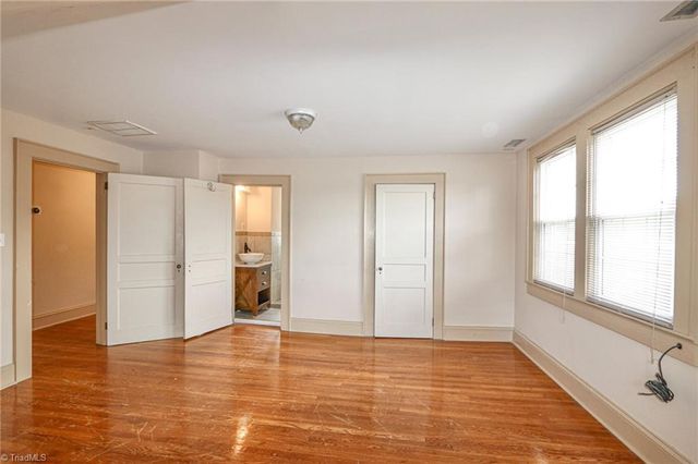 2036 1St SW Avenue, Hickory, NC 28602