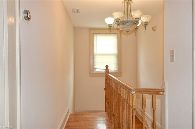 2036 1St SW Avenue, Hickory, NC 28602