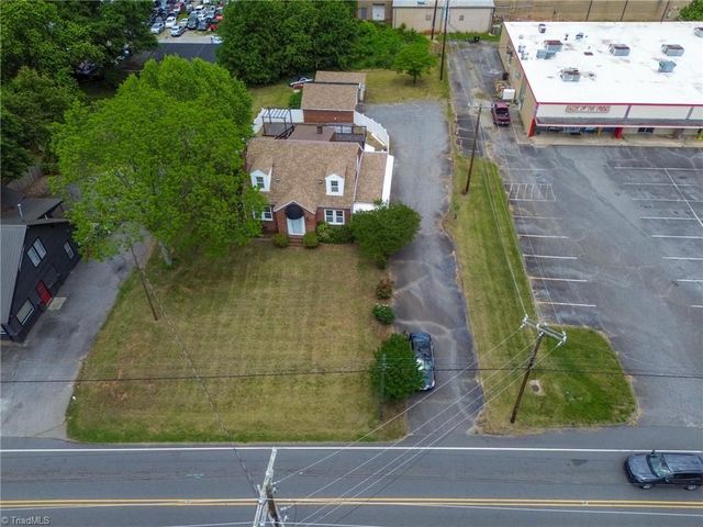 2036 1St SW Avenue, Hickory, NC 28602