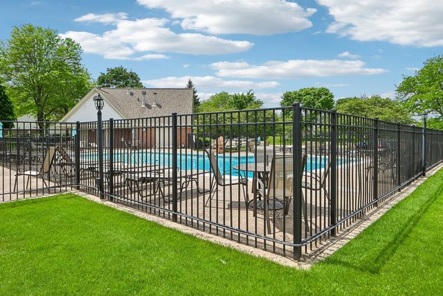 1321 Orrington Court, Wheeling, IL 60090
