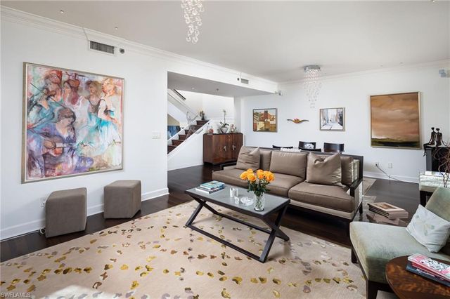 450 10th AVE S, Naples, FL 34102