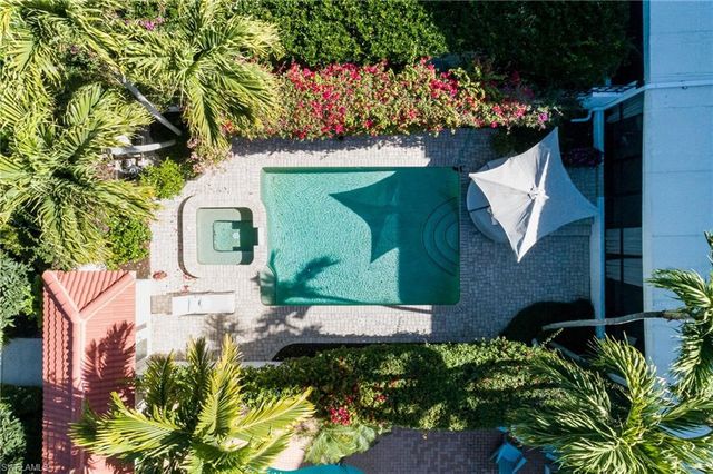 450 10th AVE S, Naples, FL 34102