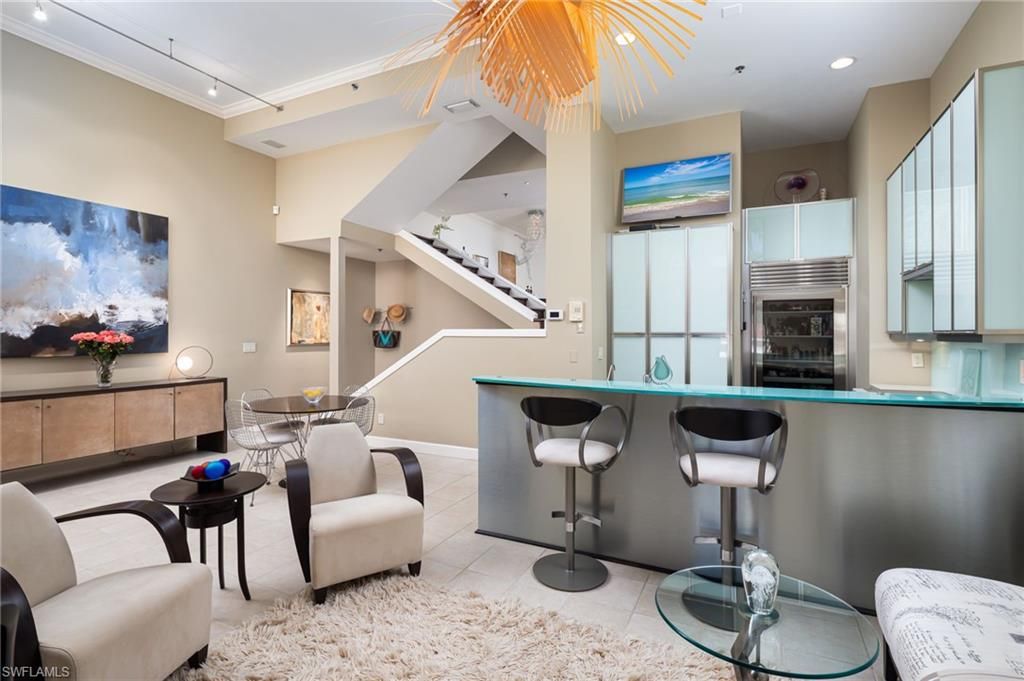 450 10th AVE S, Naples, FL 34102