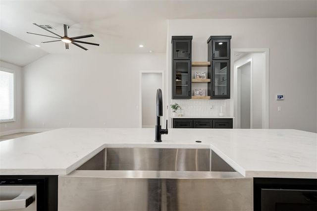 7112 NW 154th Street, Edmond, OK 73013