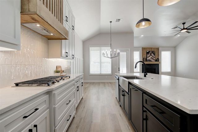 7112 NW 154th Street, Edmond, OK 73013