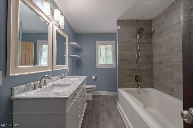 2420 Eastwood Avenue, Akron, OH 44305