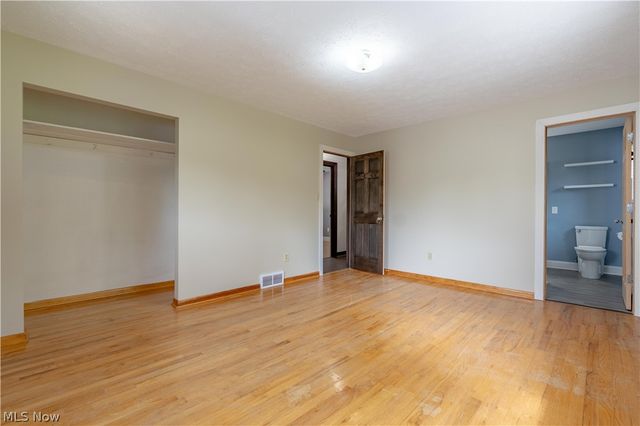 2420 Eastwood Avenue, Akron, OH 44305