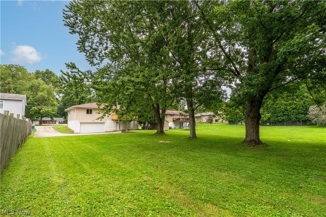 2420 Eastwood Avenue, Akron, OH 44305