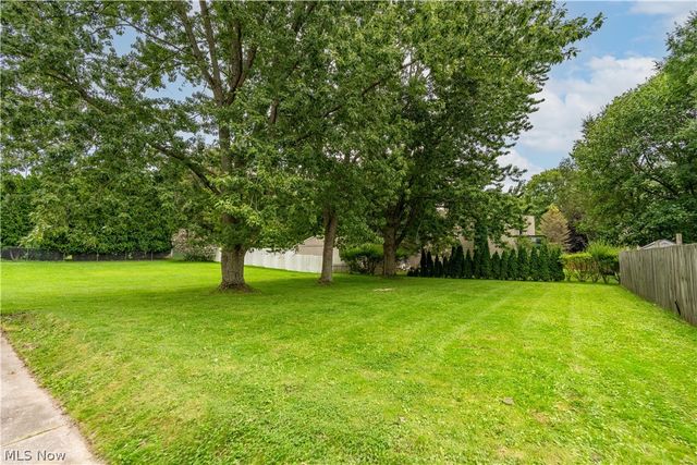 2420 Eastwood Avenue, Akron, OH 44305