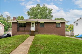 2420 Eastwood Avenue, Akron, OH 44305