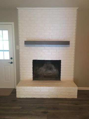 904 Victoria Dr., Longview, TX 75604